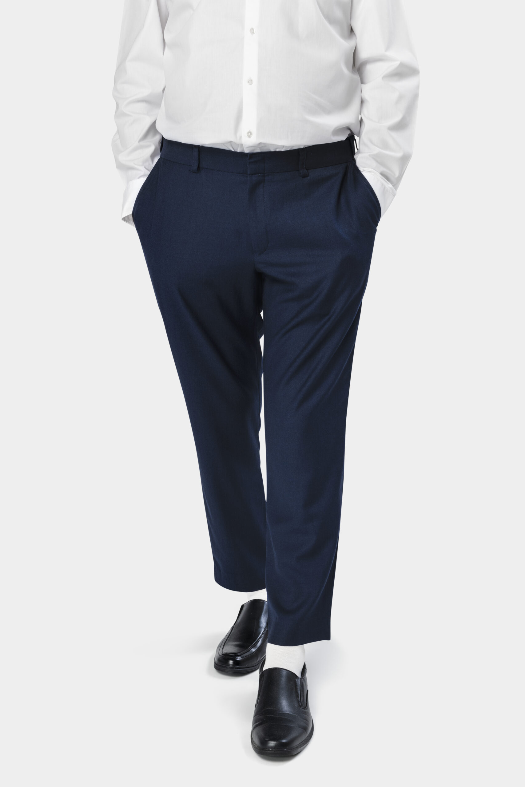 Businessman wearing black pants with white shirt Chino (blauw)